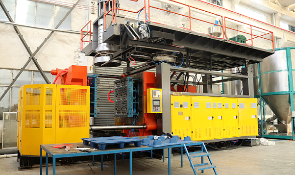 九腳塑料托盤如何生產?塑料托盤廠家來解惑